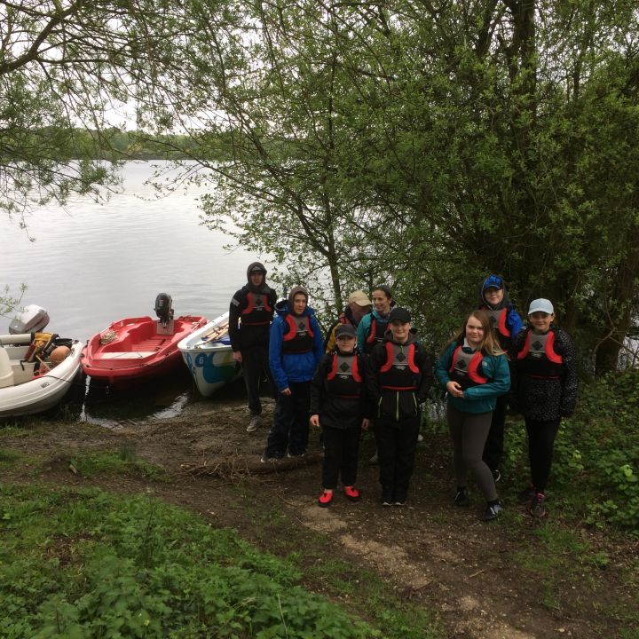 Saturday boatwork training at Burghfield lake