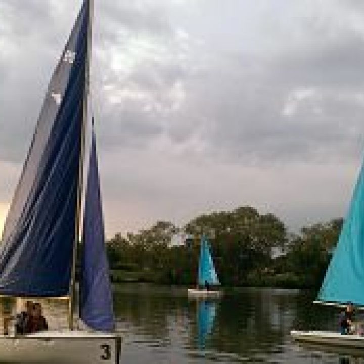 WOKING UNIT SAILS THE UK WITH CAPTAIN SEA CADETS 
